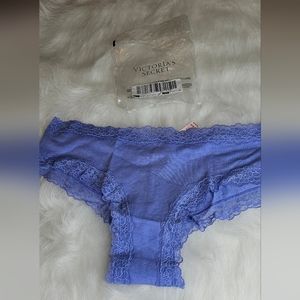 BNWT VS Underware